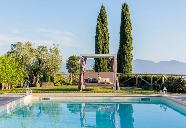 Villa in Lucca - Tuscan Fizz Villa, a Vineyards Retreat Villa in Lucca - Tuscan Fizz Villa, a Vineyards Retreat