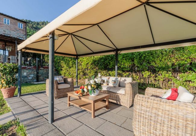 Villa in Lucca - Tuscan Fizz Villa, a Vineyards Retreat Villa in Lucca - Tuscan Fizz Villa, a Vineyards Retreat