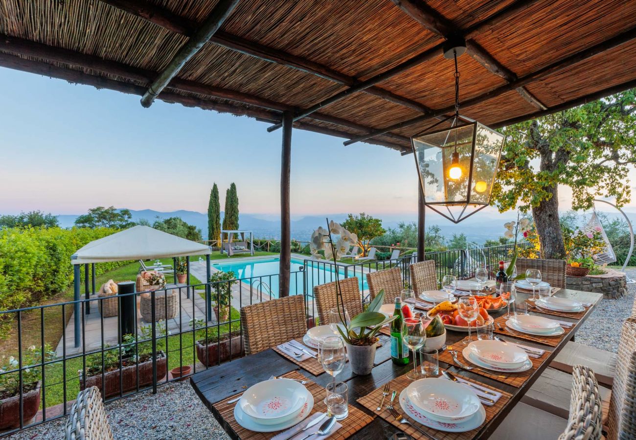 Villa in Lucca - Tuscan Fizz Villa, a Vineyards Retreat Villa in Lucca - Tuscan Fizz Villa, a Vineyards Retreat
