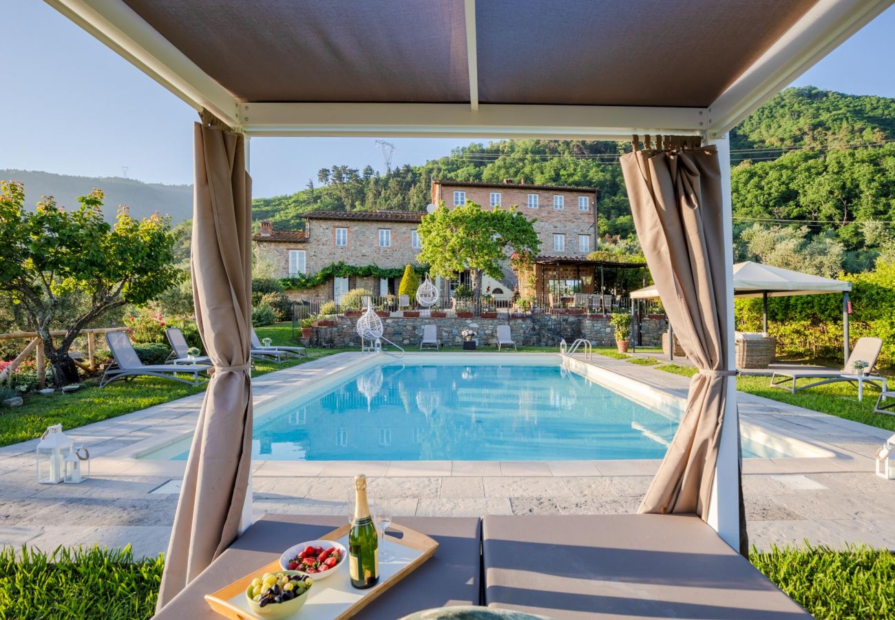 Villa in Lucca - Tuscan Fizz Villa, a Vineyards Retreat Villa in Lucca - Tuscan Fizz Villa, a Vineyards Retreat