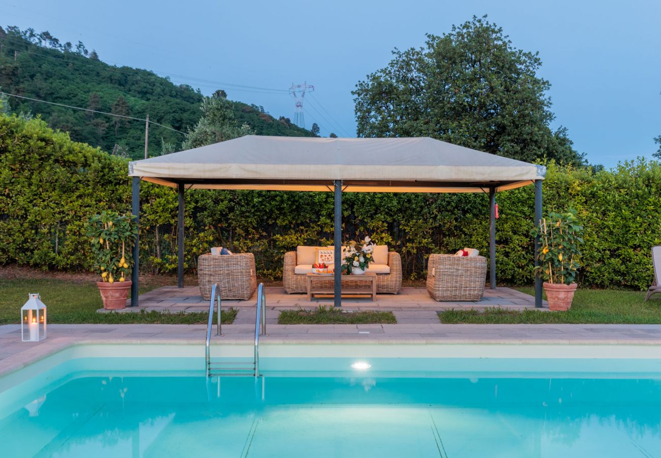 Villa in Lucca - Tuscan Fizz Villa, a Vineyards Retreat Villa in Lucca - Tuscan Fizz Villa, a Vineyards Retreat