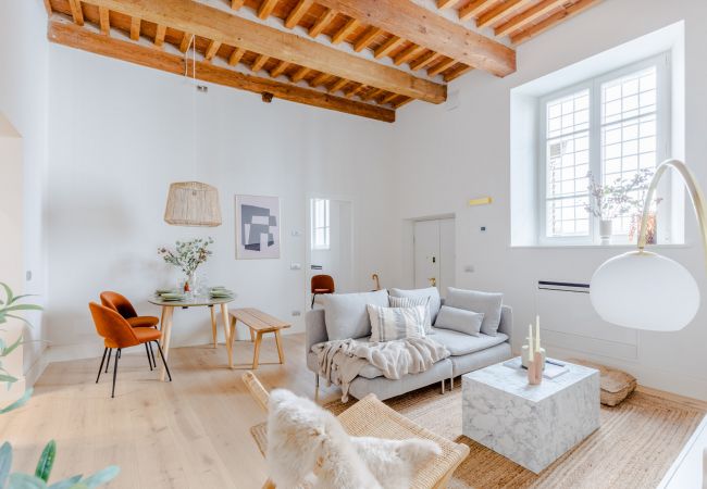  in Lucca - Casa Lazzaro, Contemporary Ground Floor Apartment