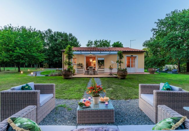 Villa in Lucca - Bassotta Cottage, a Charming Fairytale Villa in Lucca - Bassotta Cottage, a Charming Fairytale