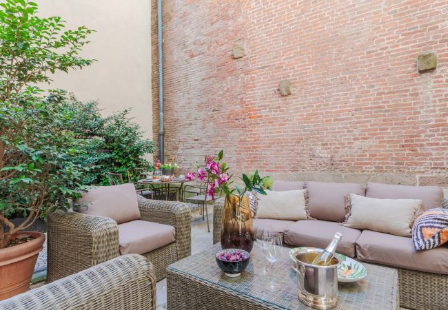 Apartment in Lucca - Vissi D'Arte, an Apartment with Garden Apartment in Lucca - Vissi D'Arte, an Apartment with Garden