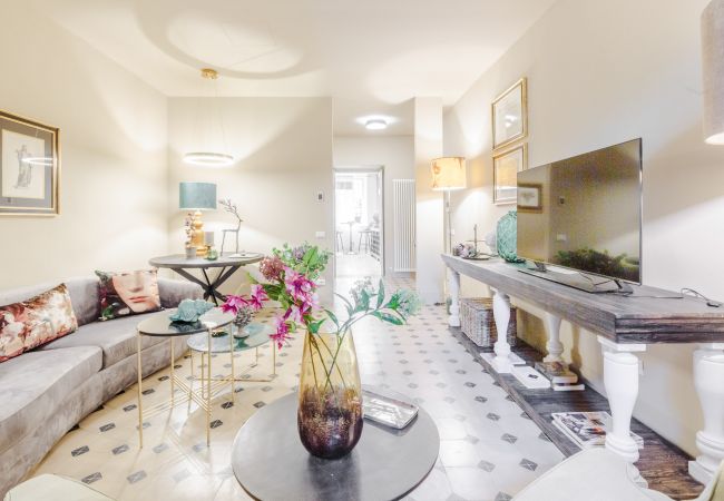 Apartment in Lucca - Vissi D'Arte, an Apartment with Garden Apartment in Lucca - Vissi D'Arte, an Apartment with Garden