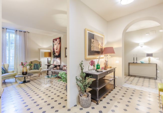 Apartment in Lucca - Vissi D'Arte, an Apartment with Garden Apartment in Lucca - Vissi D'Arte, an Apartment with Garden