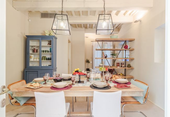 Apartment in Lucca - Vissi D'Arte, an Apartment with Garden Apartment in Lucca - Vissi D'Arte, an Apartment with Garden
