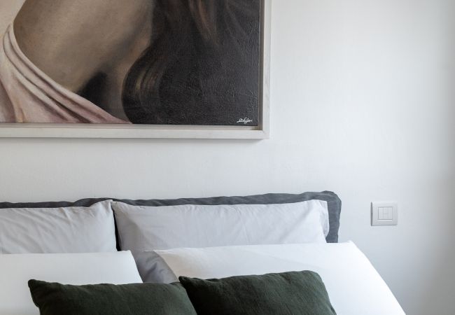 Villa in Olbia - Villa Azul Villa Azul - double bedroom with modern details in luxury villa in Sardinia