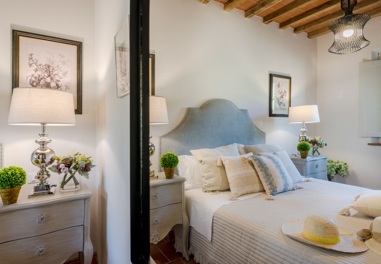 Apartment in San Gennaro - Casa Pinocchio at Borghetto Farmhouse Apartment in San Gennaro - Casa Pinocchio at Borghetto Farmhouse