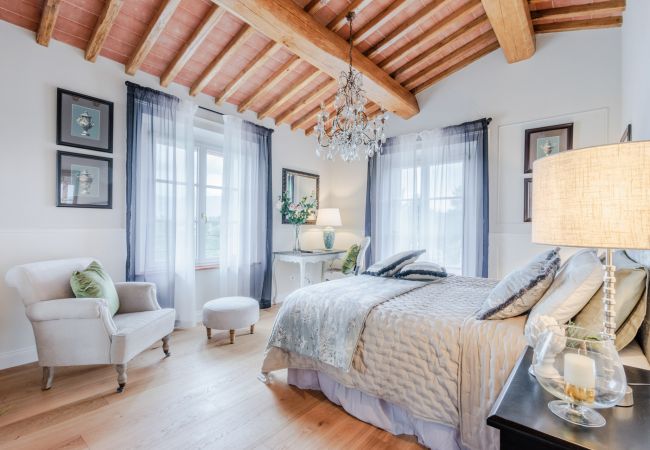 Villa in Montecarlo - Villa Flora Villa in Montecarlo - Villa Flora