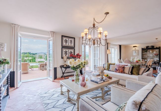 Villa in Montecarlo - Villa Flora Villa in Montecarlo - Villa Flora