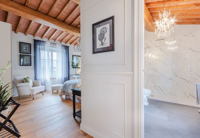 Villa in Montecarlo - Villa Flora Villa in Montecarlo - Villa Flora