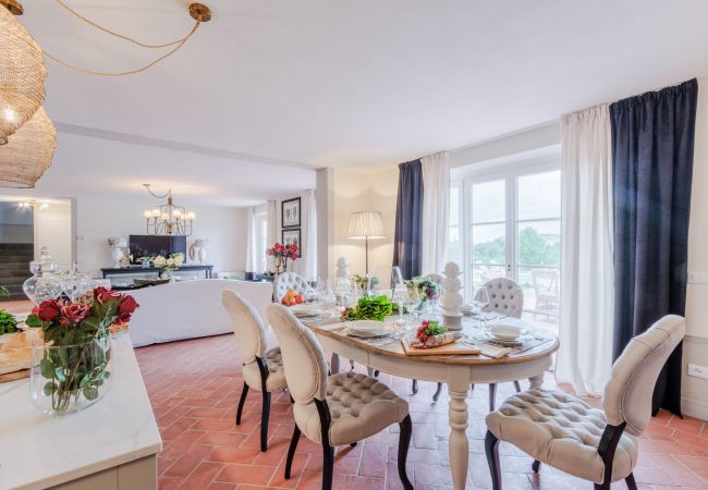 Villa in Montecarlo - Villa Flora Villa in Montecarlo - Villa Flora