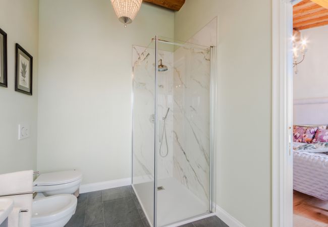 Villa in Montecarlo - Villa Flora Villa in Montecarlo - Villa Flora