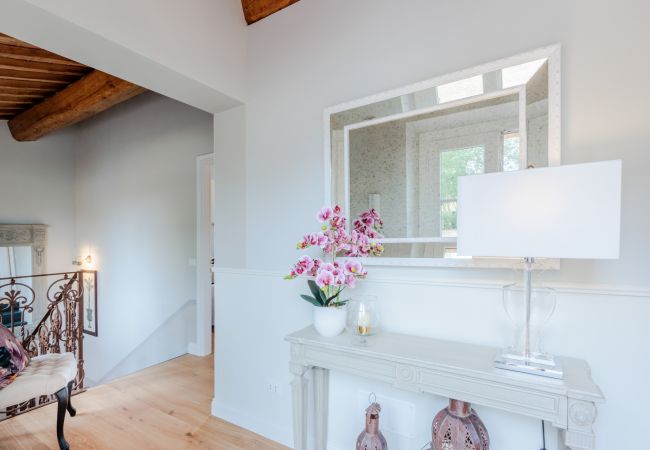 Villa in Montecarlo - Villa Flora Villa in Montecarlo - Villa Flora