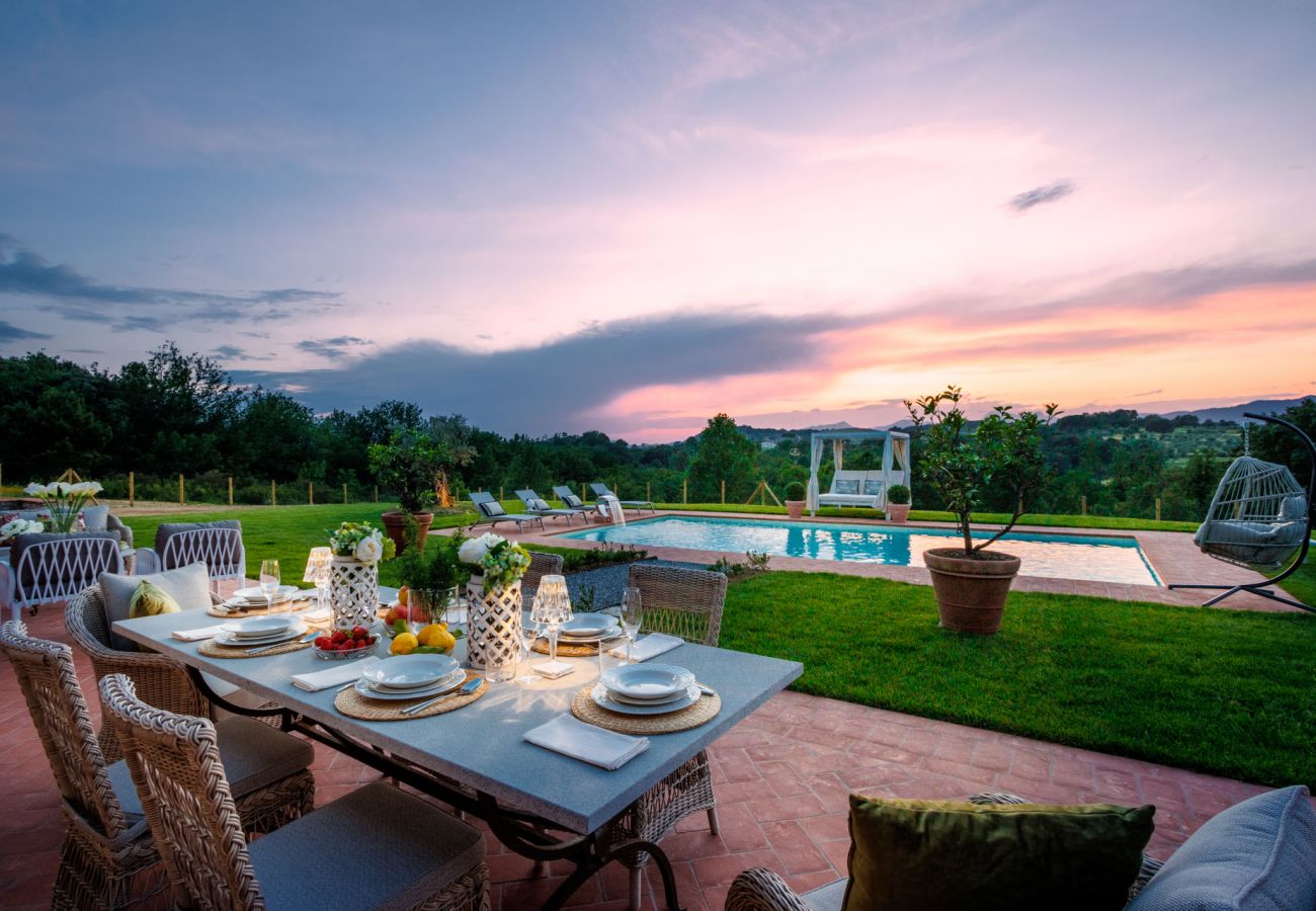 Villa in Montecarlo - Villa Flora Villa in Montecarlo - Villa Flora