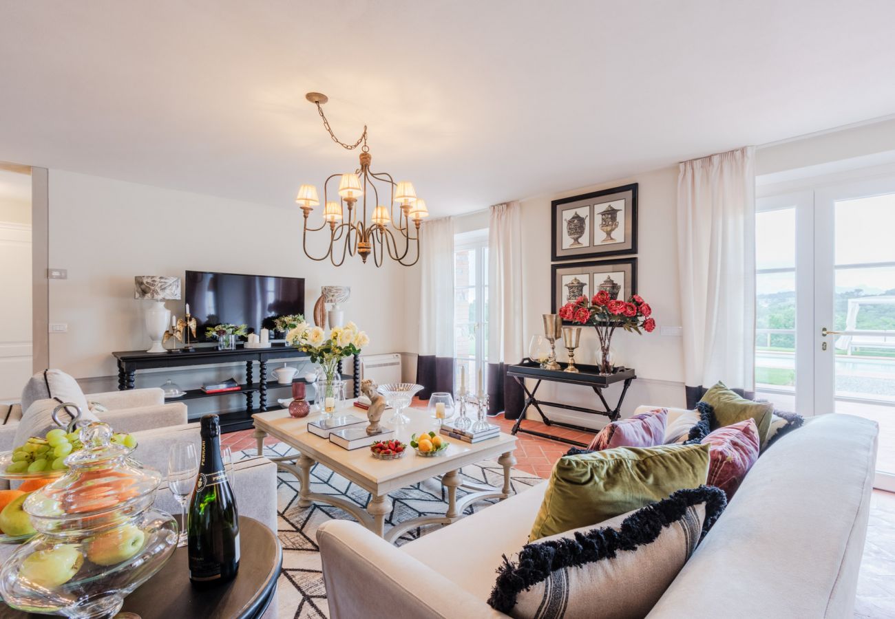 Villa in Montecarlo - Villa Flora Villa in Montecarlo - Villa Flora