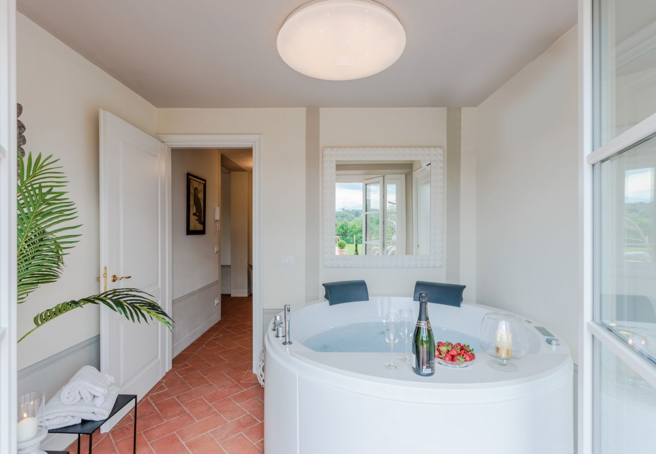 Villa in Montecarlo - Villa Flora Villa in Montecarlo - Villa Flora