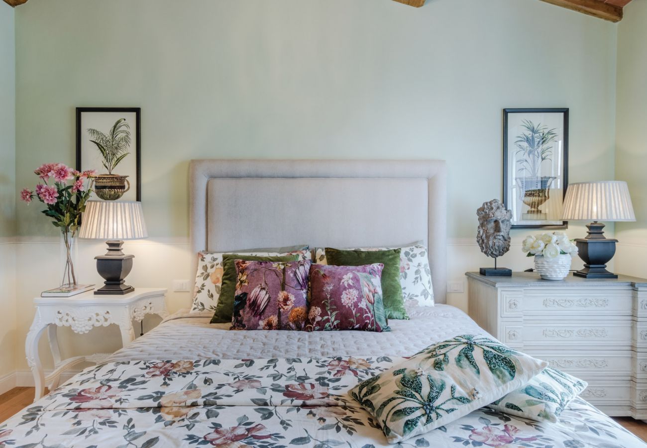 Villa in Montecarlo - Villa Flora Villa in Montecarlo - Villa Flora