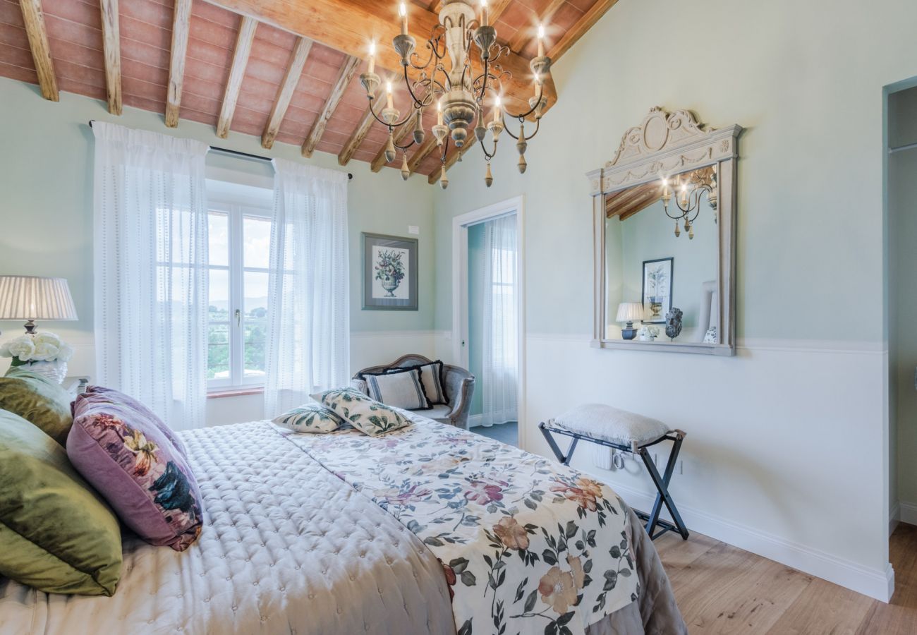 Villa in Montecarlo - Villa Flora Villa in Montecarlo - Villa Flora