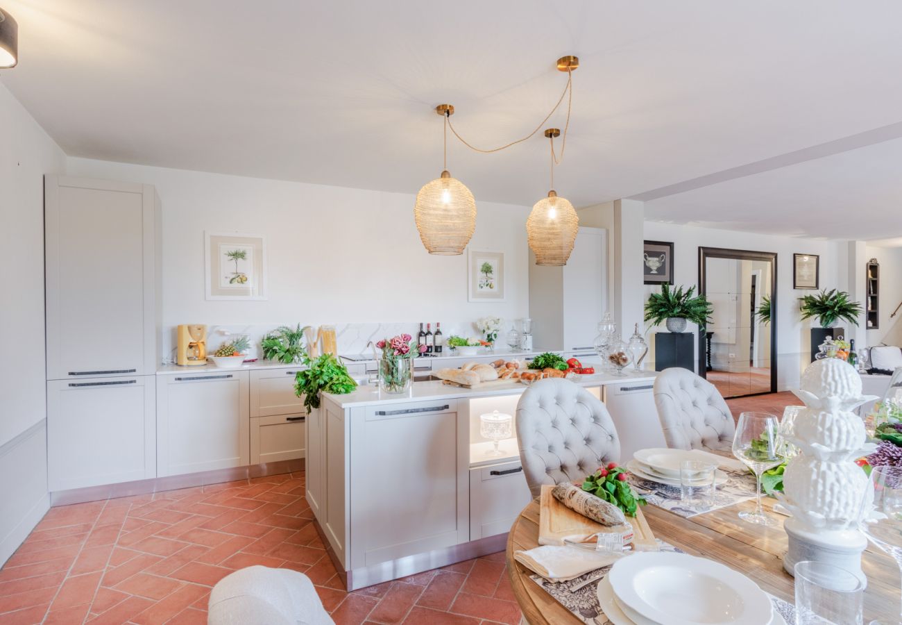 Villa in Montecarlo - Villa Flora Villa in Montecarlo - Villa Flora