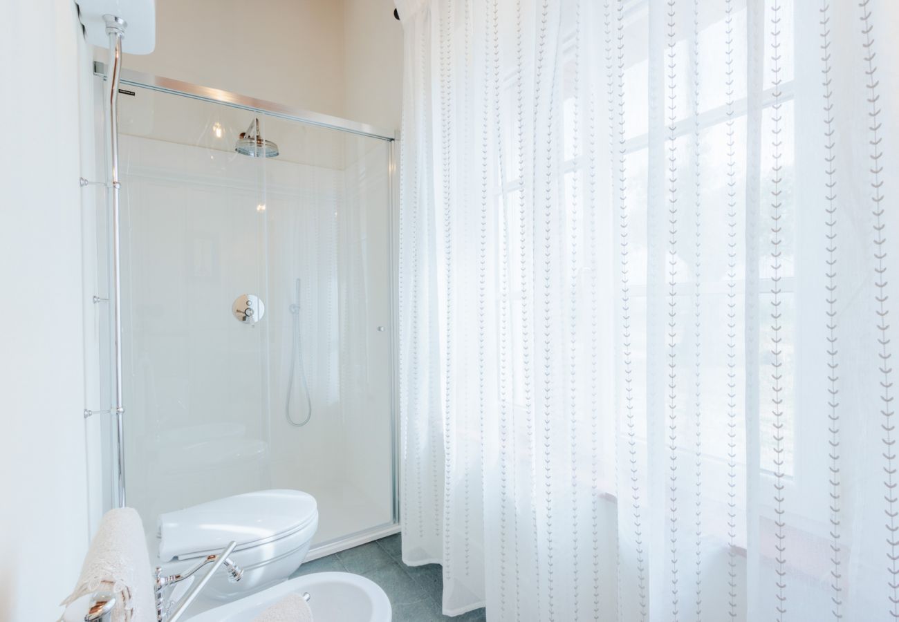 Villa in Montecarlo - Villa Flora Villa in Montecarlo - Villa Flora