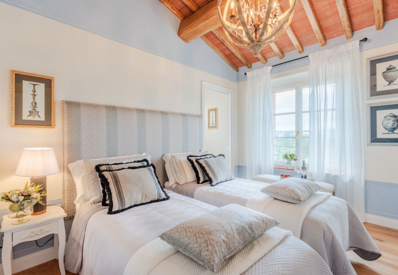 Villa in Montecarlo - Villa Flora Villa in Montecarlo - Villa Flora