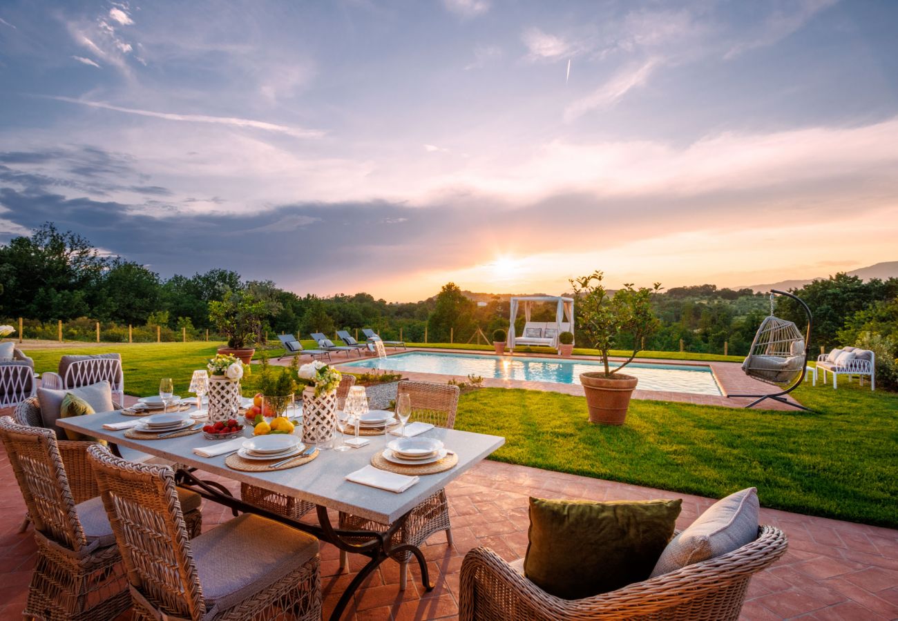 Villa in Montecarlo - Villa Flora Villa in Montecarlo - Villa Flora