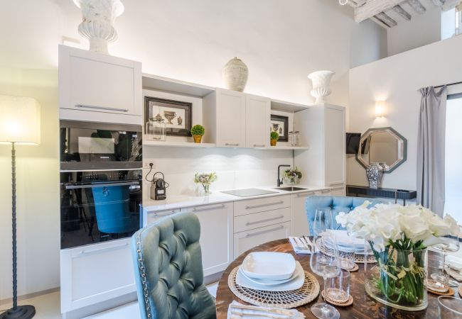 Apartment in Lucca - Gallo Cedrone, a Home with Outdoor Apartment in Lucca - Gallo Cedrone, a Home with Outdoor