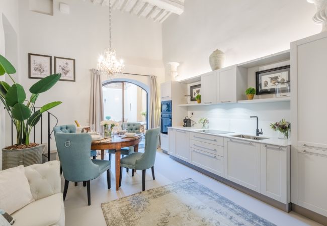 Apartment in Lucca - Gallo Cedrone, a Home with Outdoor Apartment in Lucca - Gallo Cedrone, a Home with Outdoor