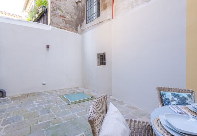 Apartment in Lucca - Gallo Cedrone, a Home with Outdoor Apartment in Lucca - Gallo Cedrone, a Home with Outdoor