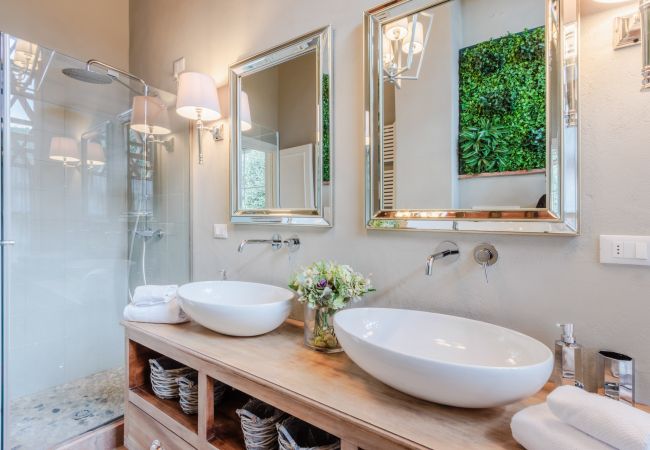 Villa in San Concordio di Moriano - Villa Lina Villa in San Concordio di Moriano - Villa Lina