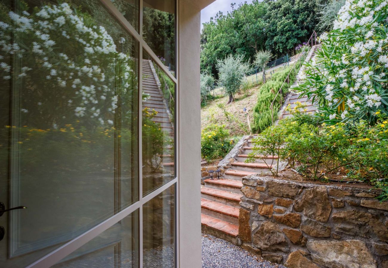 Villa in San Concordio di Moriano - Villa Lina Villa in San Concordio di Moriano - Villa Lina