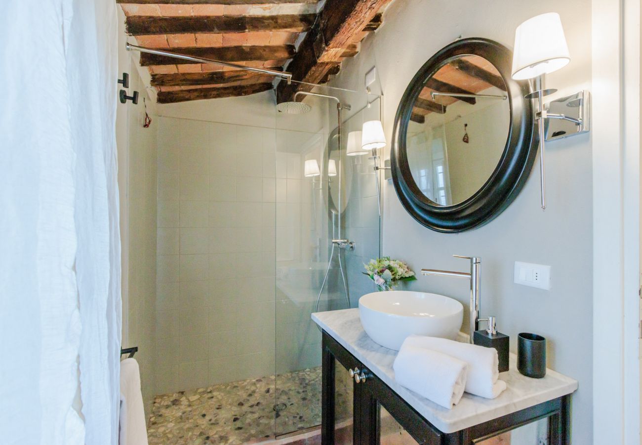 Villa in San Concordio di Moriano - Villa Lina Villa in San Concordio di Moriano - Villa Lina