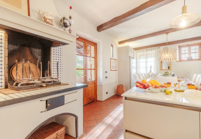 Villa in Lucca - Amore Farmhouse Retreat Villa in Lucca - Amore Farmhouse Retreat