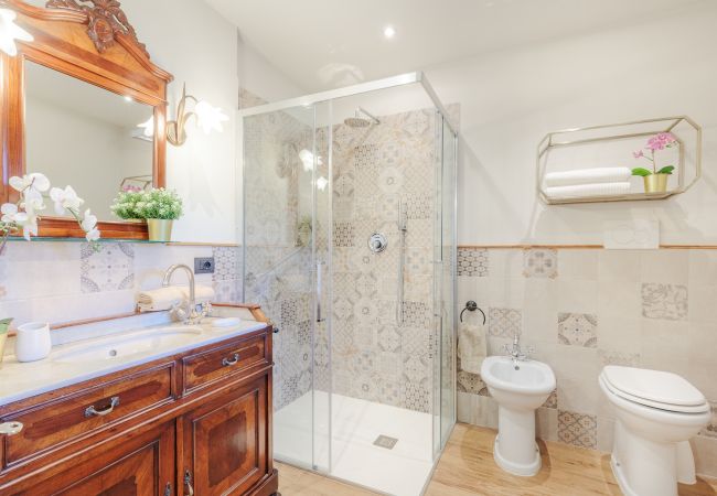 Villa in Lucca - Amore Farmhouse Retreat Villa in Lucca - Amore Farmhouse Retreat