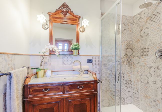 Villa in Lucca - Amore Farmhouse Retreat Villa in Lucca - Amore Farmhouse Retreat