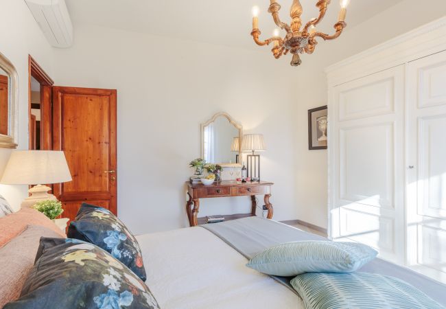 Villa in Lucca - Amore Farmhouse Retreat Villa in Lucca - Amore Farmhouse Retreat