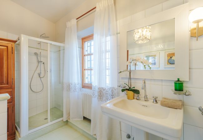 Villa in Lucca - Amore Farmhouse Retreat Villa in Lucca - Amore Farmhouse Retreat