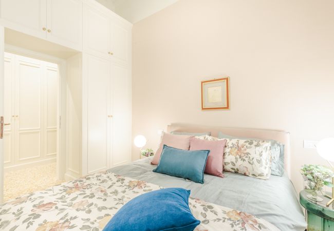 Apartment in Lucca - Casa Arnolfo Apartment in Lucca - Casa Arnolfo