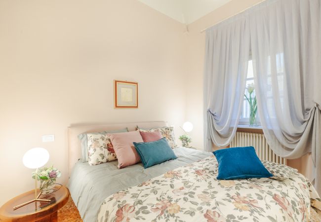 Apartment in Lucca - Casa Arnolfo Apartment in Lucca - Casa Arnolfo