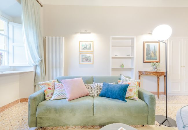 Apartment in Lucca - Casa Arnolfo Apartment in Lucca - Casa Arnolfo