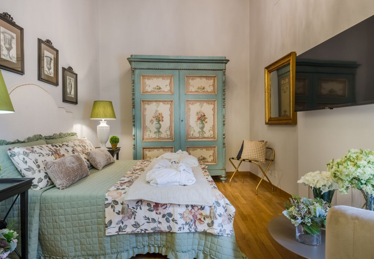 Apartment in Lucca - Castruccio's Heritage Haven