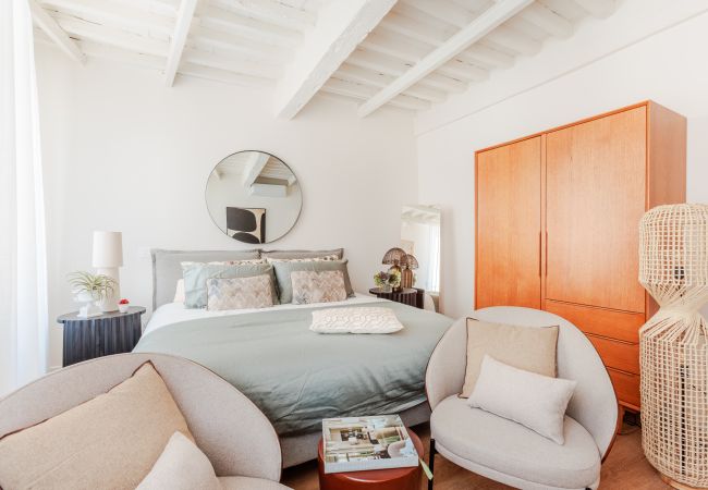 Apartment in Lucca - Letizia Mirror Apartment in Lucca - Letizia Mirror