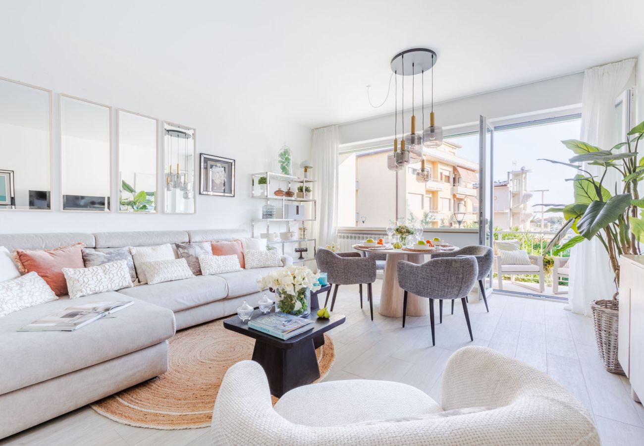 Apartment in Viareggio - Marine Charm