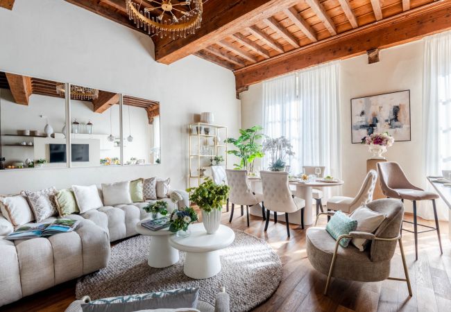 Apartment in Lucca - The Mosaic House