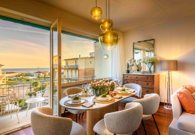 Apartment in Viareggio - The Sea Pearl Penthouse