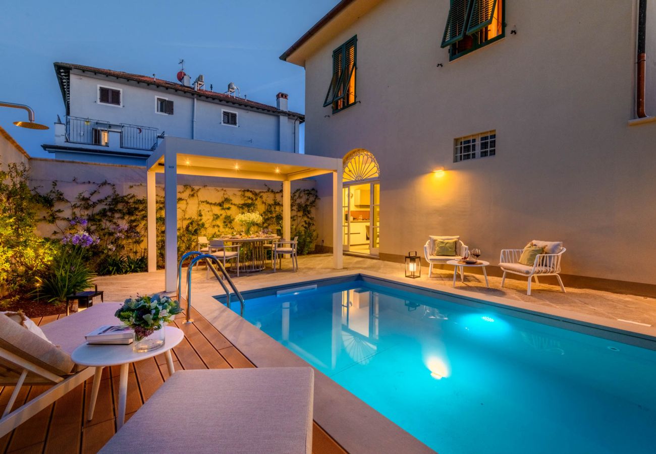 Apartment in Lucca - The Secret Garden Cottage