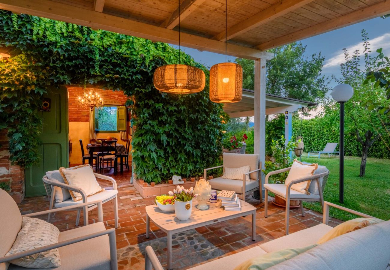 Villa in Orentano - Villa Orentano